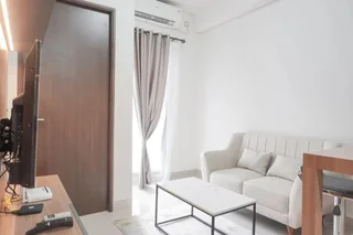 Депок: Luxurious 2Br At Transpark Cibubur Apartment