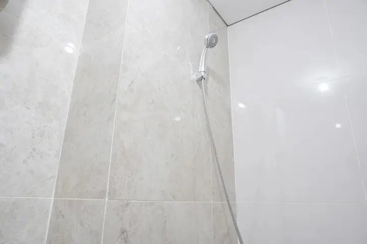 Депок: Luxurious 2Br At Transpark Cibubur Apartment