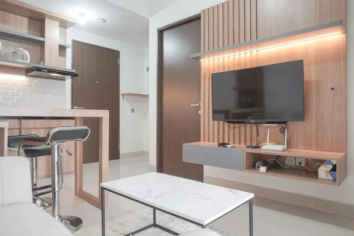 Депок: Luxurious 2Br At Transpark Cibubur Apartment