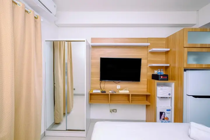 Minimalist And Comfort Living Studio At Transpark Cibubur Apartment — фото 5