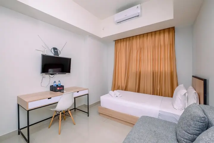 Minimalist Designed Studio At Evenciio Margonda Apartment — фото 5