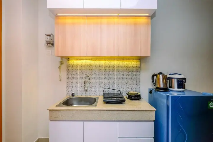 Депок: Minimalist Designed Studio At Evenciio Margonda Apartment