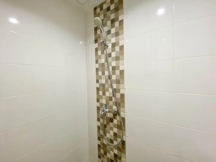 Семаранг: Fully Furnished 1Br The Alton Apartment