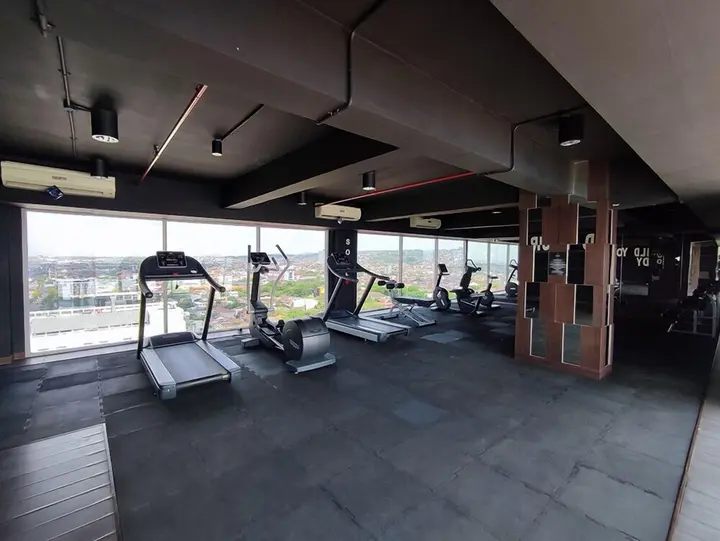 Семаранг: New Furnished Studio Room Apartment At Warhol (W/R) Residences