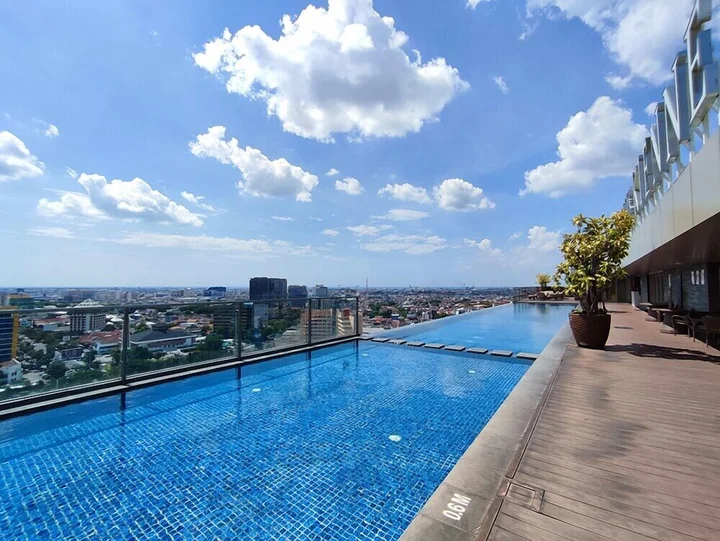 Семаранг: New Furnished Studio Room Apartment At Warhol (W/R) Residences