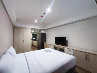Семаранг: New Furnished Studio Room Apartment At Warhol (W/R) Residences