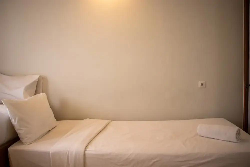 Modern And Classic 1Br At Evenciio Apartment — фото 1
