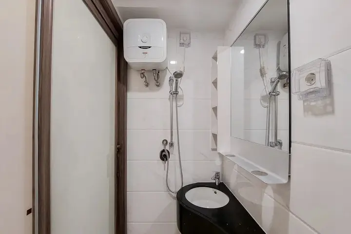 Fully Furnished With Tidy Design Studio At Sky House Bsd Apartment — фото 6
