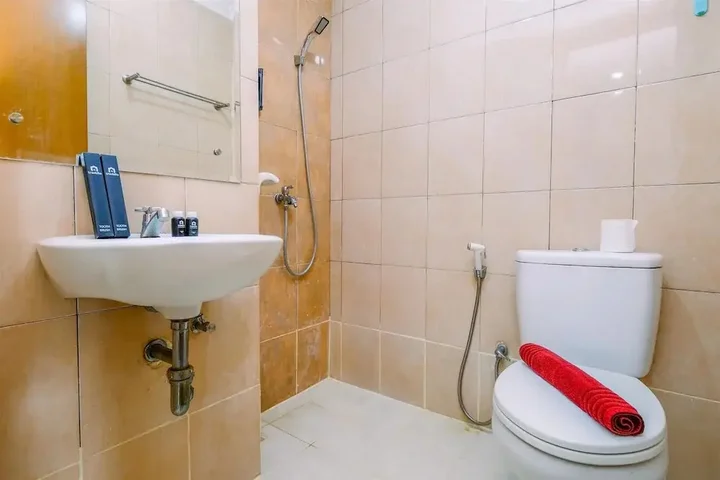 Депок: Simply Look Studio Room At Margonda Residence 2 Apartment