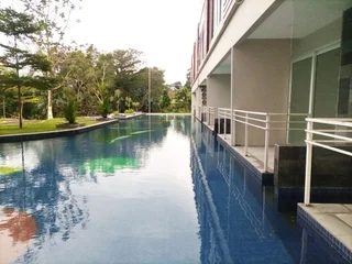 Депок: Homey And Comfort Stay Studio At Green Park Yogyakarta Apartment
