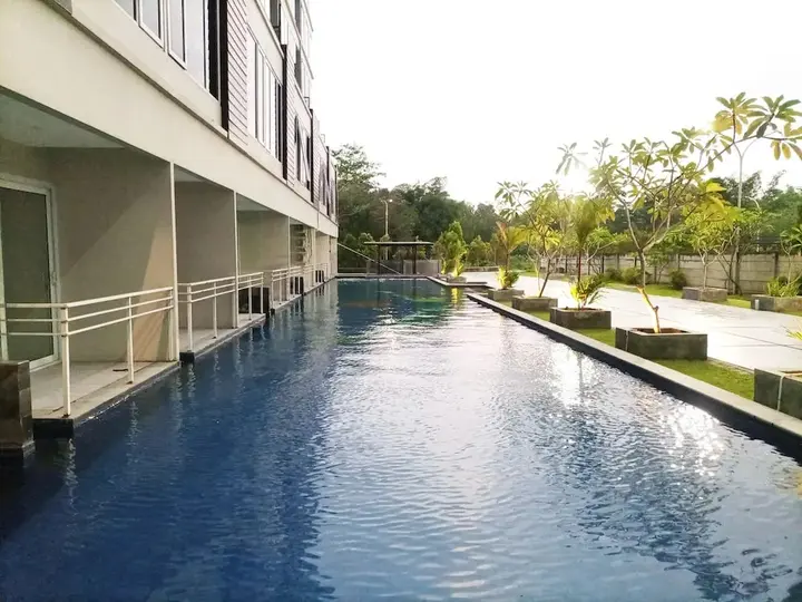 Депок: Homey And Comfort Stay Studio At Green Park Yogyakarta Apartment