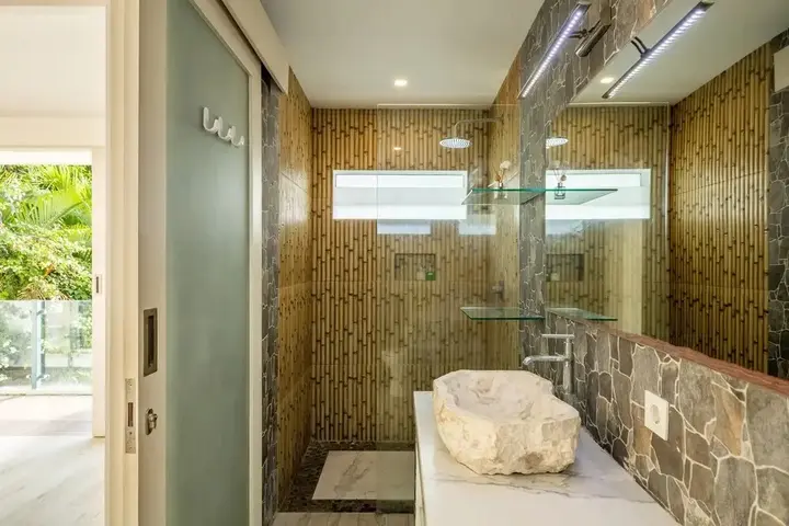 Кута: Oceana 4BR Villa in Seminyak By Azure