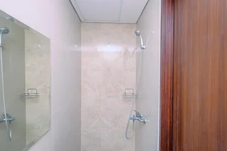 Депок: Good Deal Studio Apartment At Transpark Cibubur
