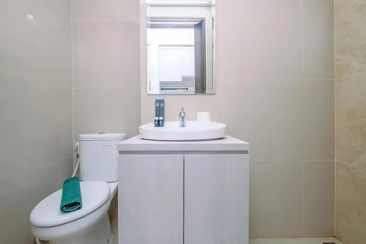 Депок: Good Deal Studio Apartment At Transpark Cibubur