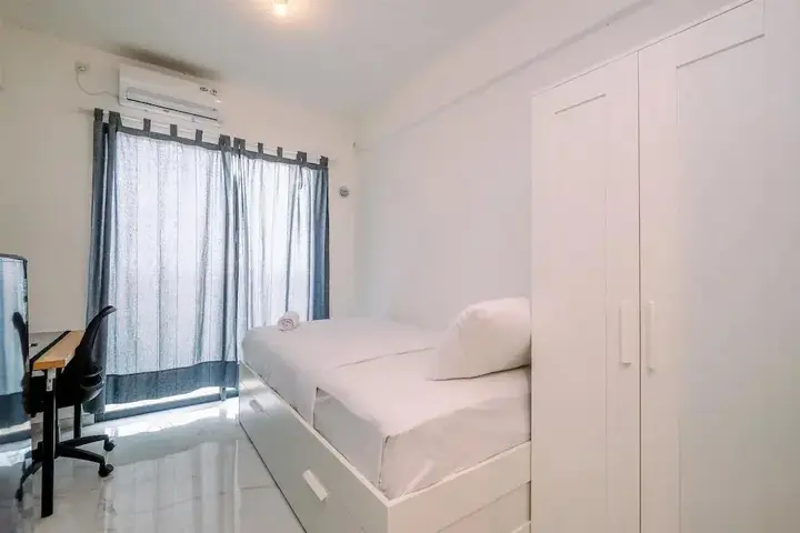 Modern Look And Comfy Studio At Sky House Bsd Apartment — фото 1