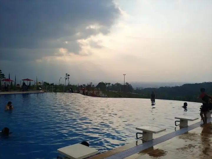 Маланг: The Valley Guesthouse