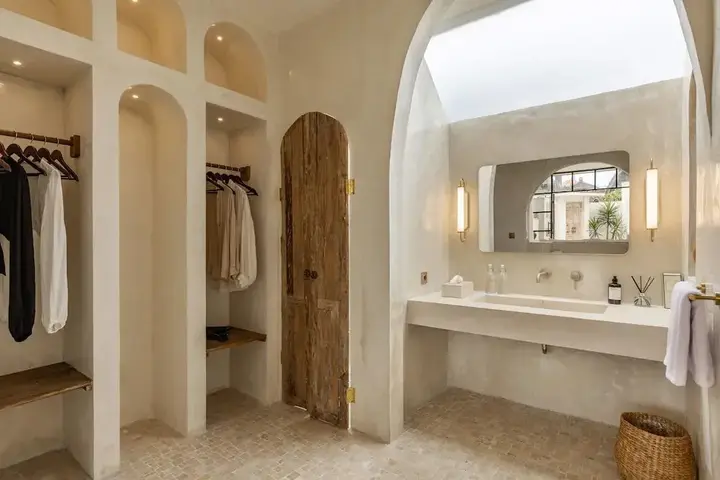 Керобокан: Luxe & Unique Honeymoon Bocami Suites- 2 by Azure