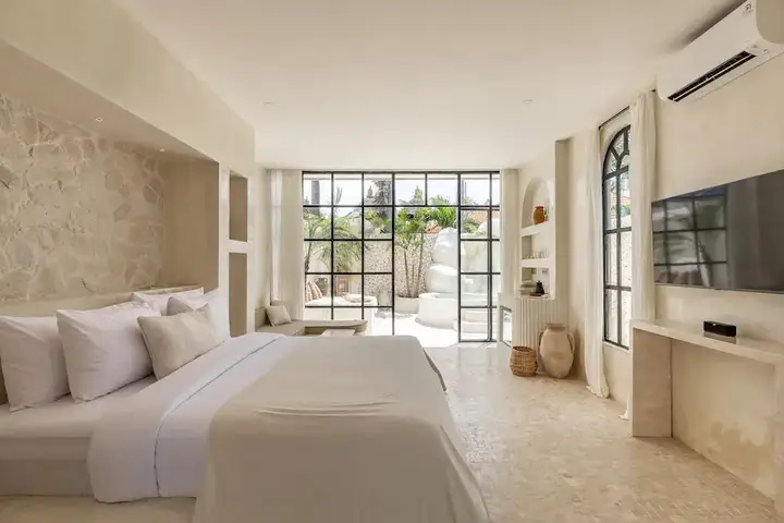 Luxe & Unique Honeymoon Bocami Suites-1 By Azure — фото 2