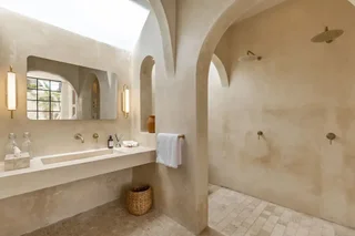 Керобокан: Luxe & Unique Honeymoon Bocami Suites-1 By Azure