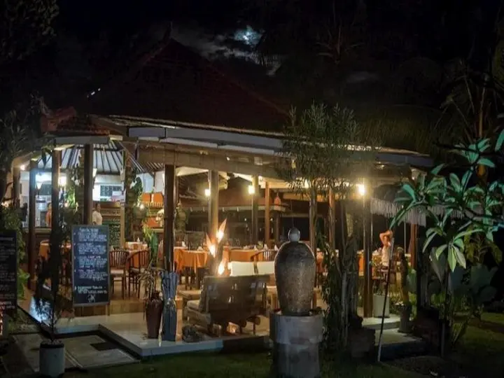 Канди Даса: Anom Beach Inn Bungalows