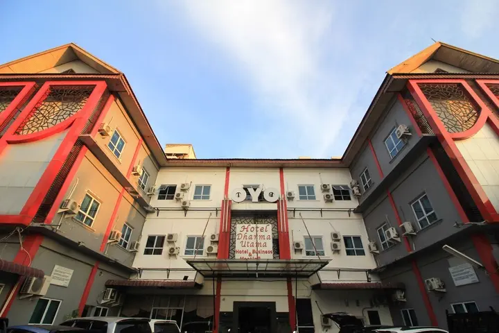 Пеканбару: Dharma Utama Hotel