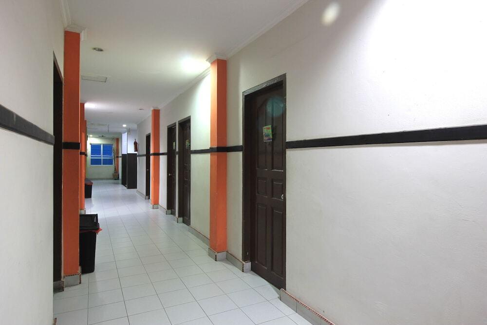Пеканбару: Dharma Utama Hotel
