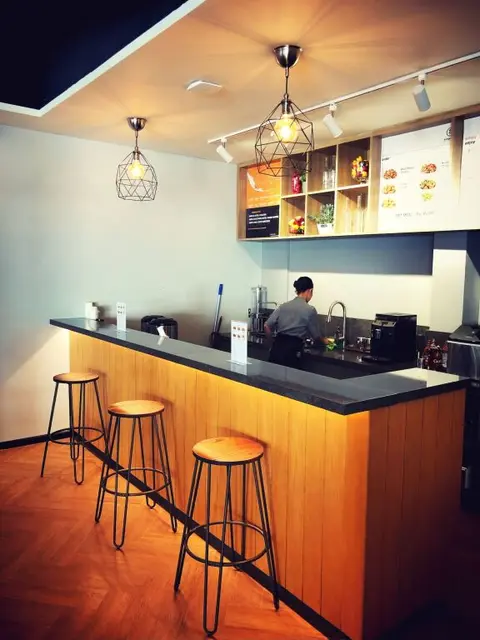 Джакарта: Yellow Bee Tanah Abang