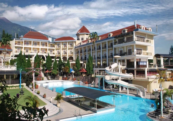 Маланг: Tretes Raya Hotel & Resort