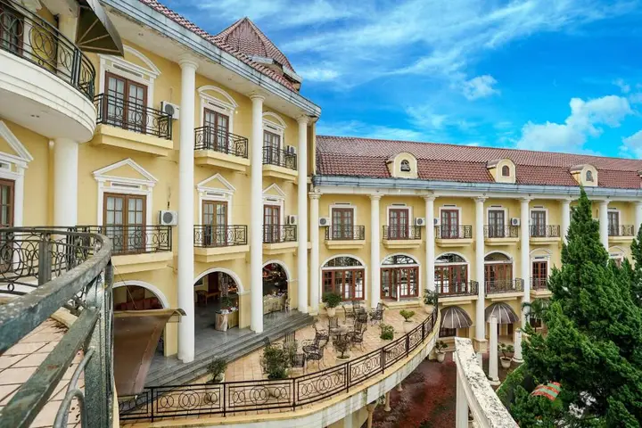 Tretes Raya Hotel & Resort — фото 1