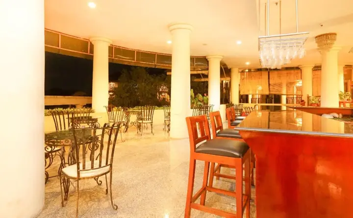 Маланг: Tretes Raya Hotel & Resort