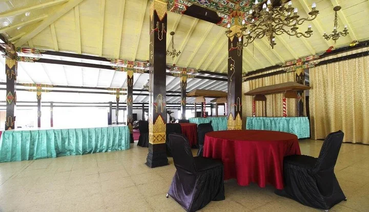 Депок: Sriwedari Resort & Business Center Yogyakarta
