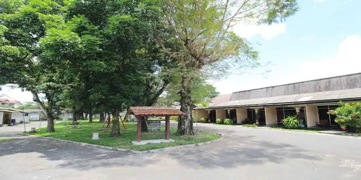 Депок: Sriwedari Resort & Business Center Yogyakarta
