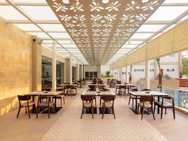 Батуретно: Hotel Santika Gunungkidul
