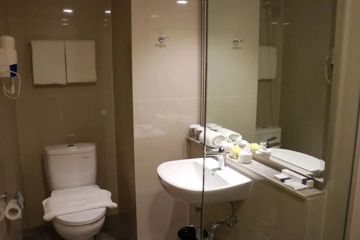 Петумбак: Wing Hotel Kualanamu Airport