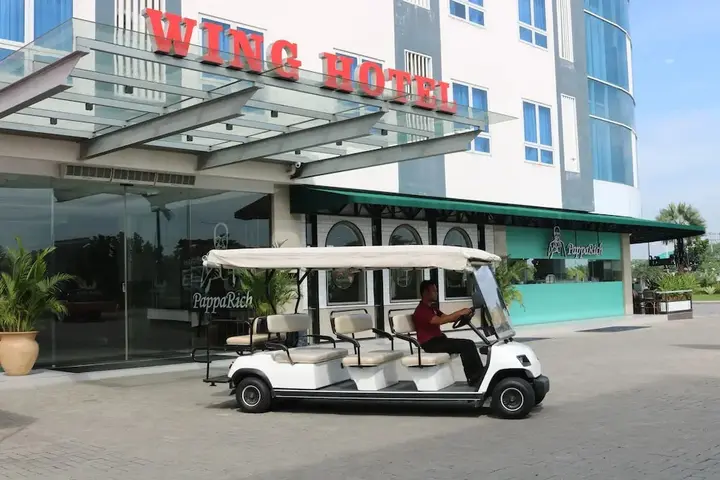 Петумбак: Wing Hotel Kualanamu Airport