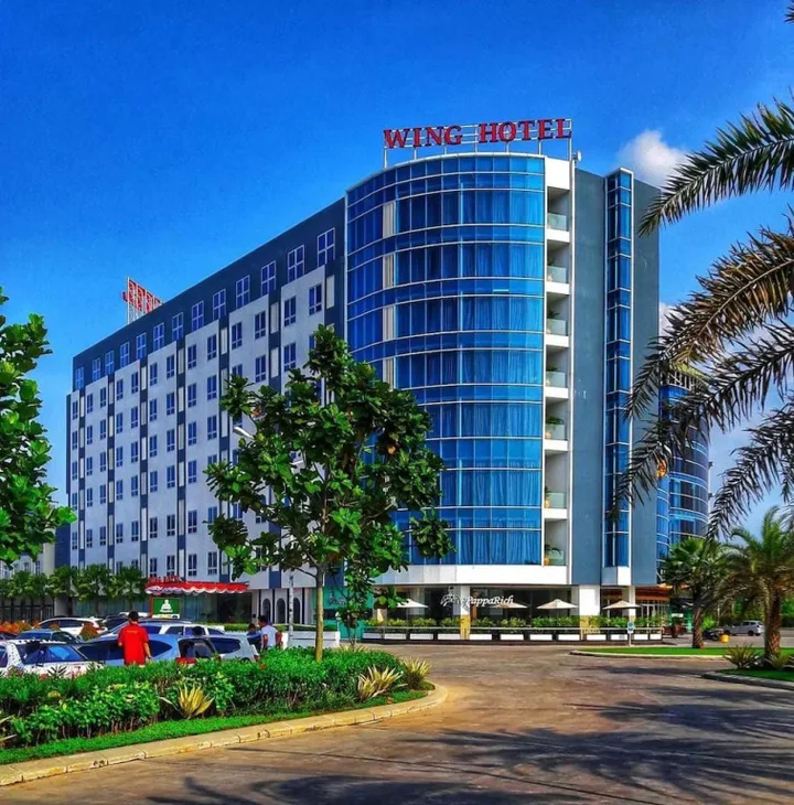 Петумбак: Wing Hotel Kualanamu Airport