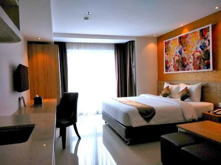 Петумбак: Wing Hotel Kualanamu Airport