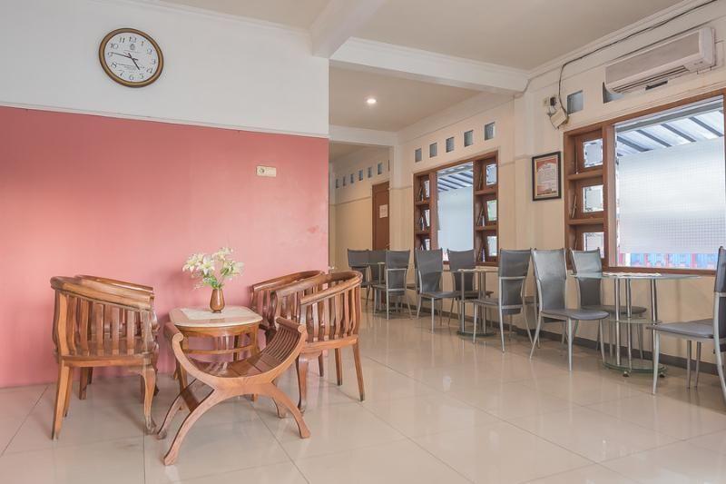Семаранг: RedDoorz near Politeknik Ilmu Pelayaran 2