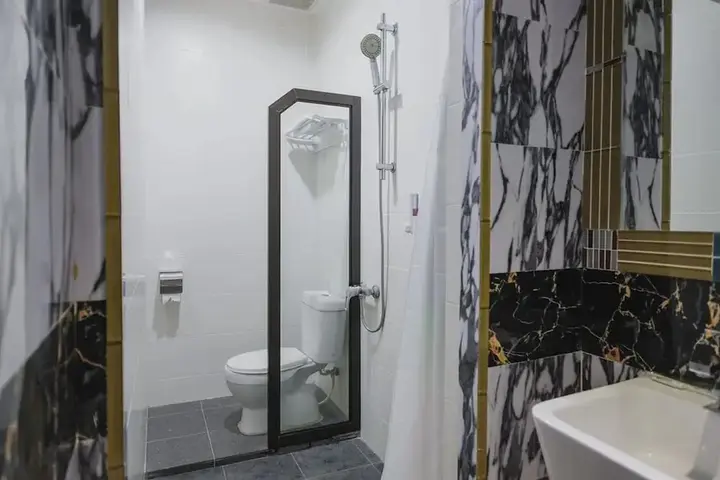 Батам: RedDoorz Plus near Pantai Coastarina 2