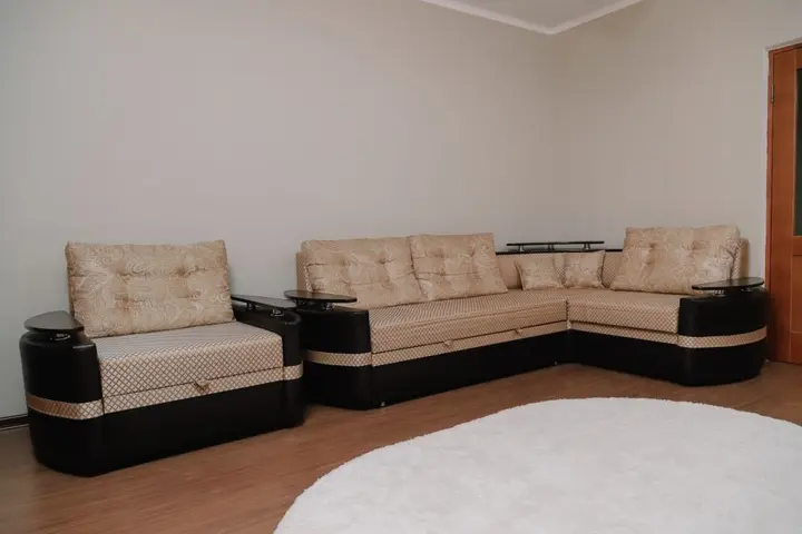 Владикавказ: Апартаменты Flatrini Весеняя 39 А