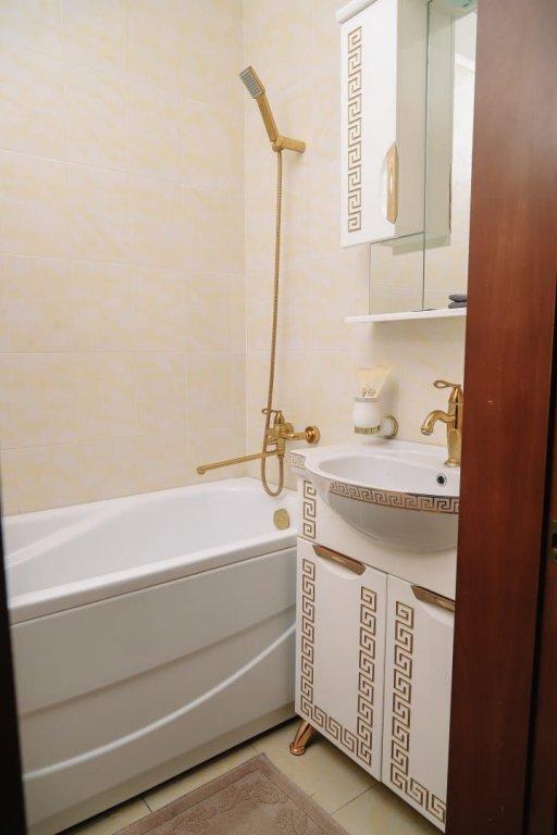 Владикавказ: Апартаменты Flatrini Весеняя 39 А