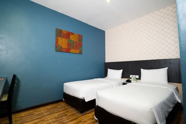 Петумбак: Crew Express Hotel