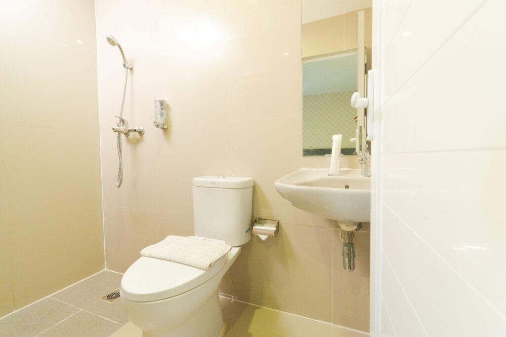 Петумбак: Crew Express Hotel