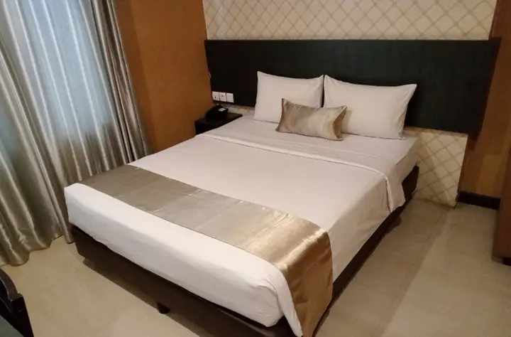Петумбак: Crew Express Hotel