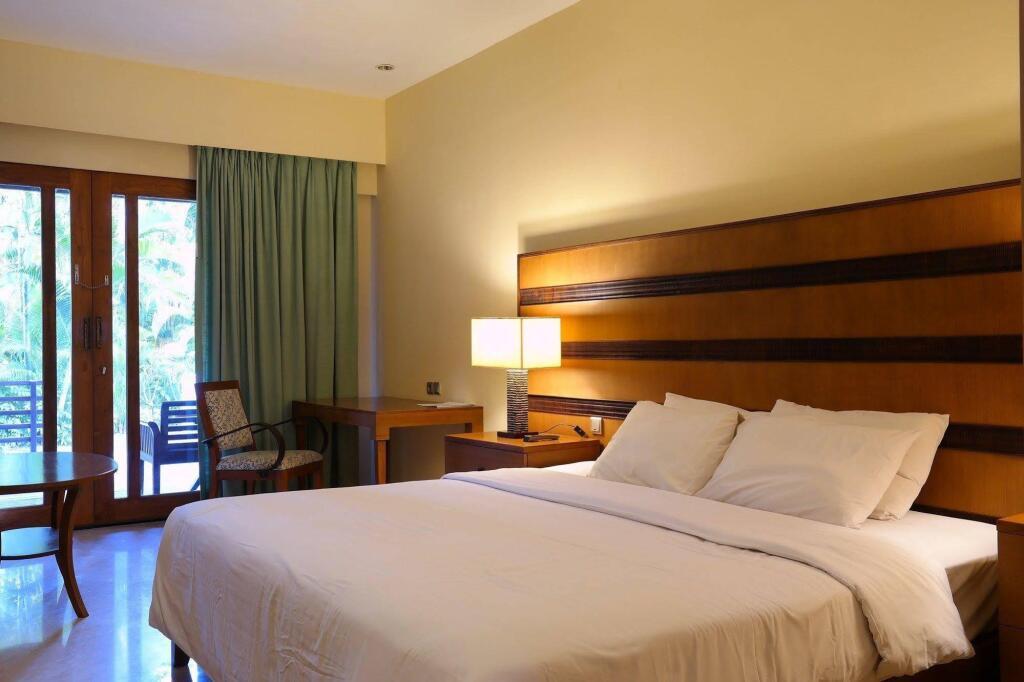 Сенджиги: The Santosa Villas & Resort Lombok