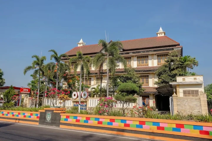 Мадиун: sarangan Permai Hotel