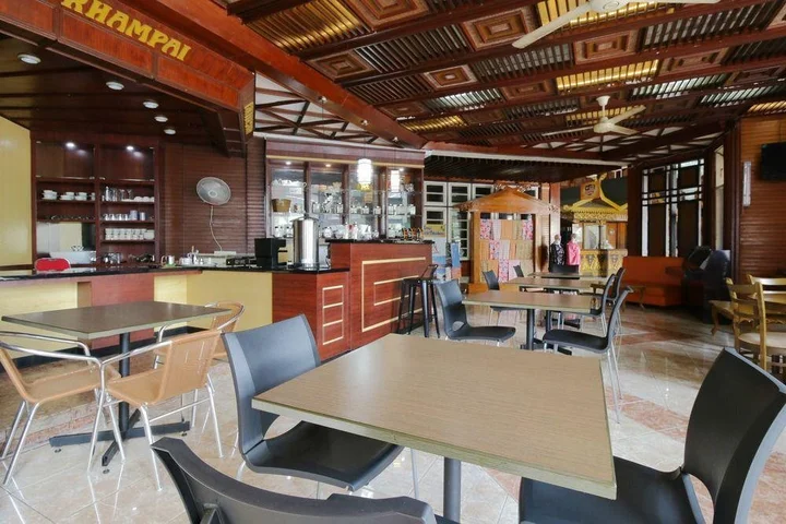 Пеканбару: Sri Indrayani Pekanbaru