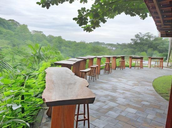 Семаранг: Oaktree Emerald Hotel Semarang