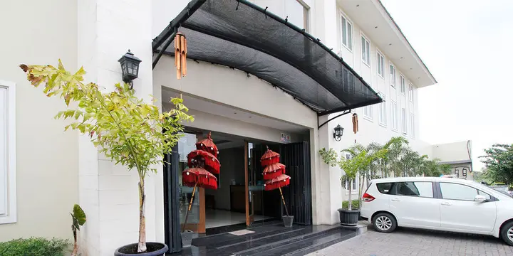 Тангеранг: Airy Bandara Soekarno-Hatta Suryadarma Tangerang