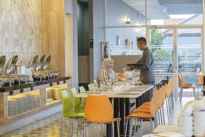 Тегал: KHAS Tegal Hotel